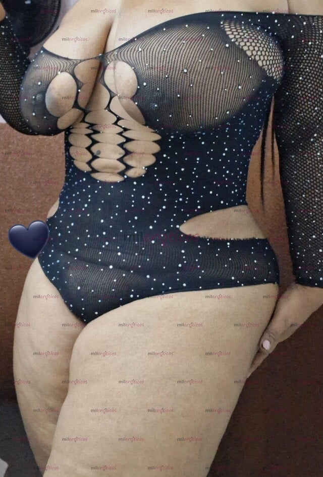 FOTOS DE DELICIOSA TETONA XXX TRISERVICIOS EN PROMOCION HOY