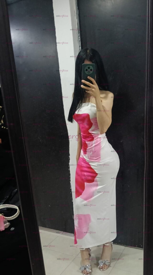 FOTOS DE JOVEN BONITA COMPLACIENTE UNA CHICA SUPER LINDA