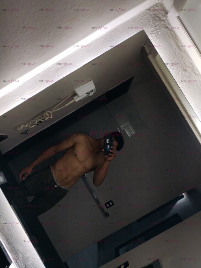 FOTOS DE ANTONIO JOVEN DE 22 AÑOS GDL JALISCO DISPONIBLE PARA ENCUENTROS Y ALGO MÁS