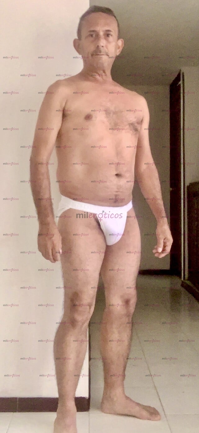 FOTOS DE HOMBRE MADURO DISPUESTO A DOBLARTE LAS PAREDES DEL CULO CON SUS 23X17