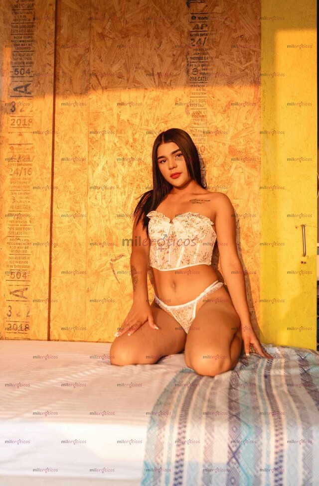 FOTOS DE VALENTINA PETIT, TRATO DE AMANTES Y BESOS BIEN DADOS BB, ESCRIBEME