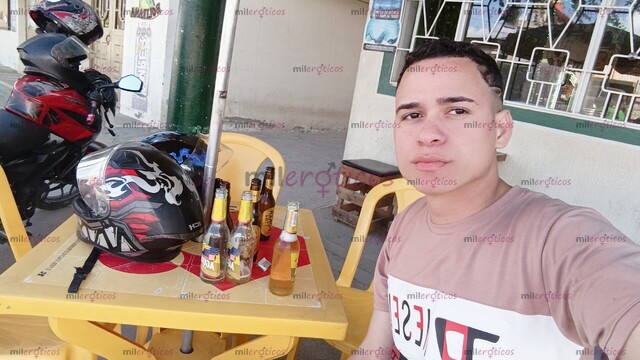 FOTOS DE HELLO SOY DANIEL Y ESTOY PARA LO QUE NECESITEN ESCRIBEME