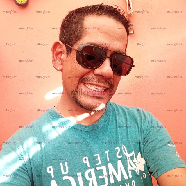 FOTOS DE LAS CLASES MÁS CALIENTES QUE VAS A DISFRUTAR CON EL PROFE LEO!