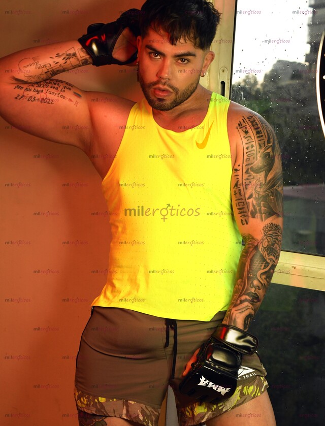 FOTOS DE GUAPO, CALIENTE, FIESTERO, TATUADO , MUY COMPLACIENTE Y ABIERTO A TUS PROPUESTAS