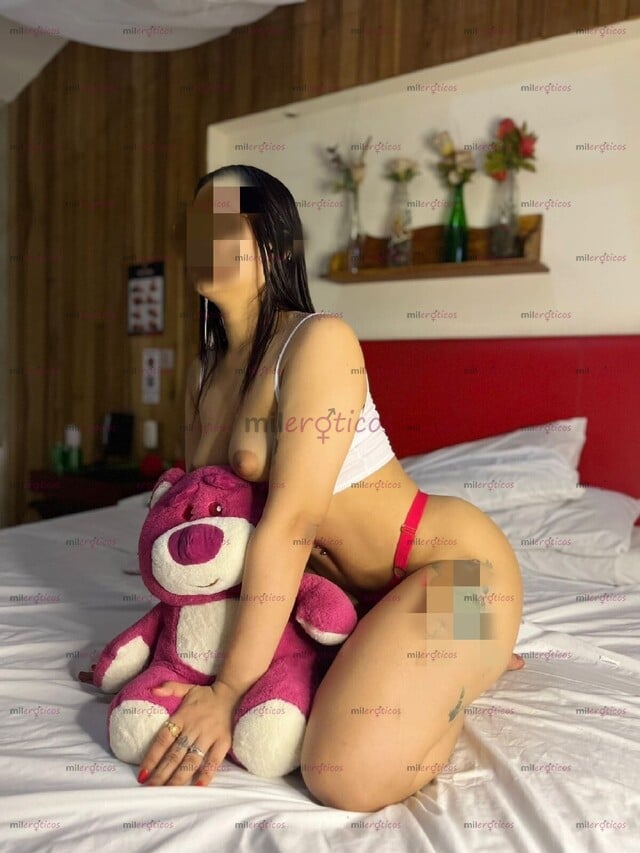 FOTOS DE LINDA JOVEN ESBELTA TODA UNA POTRA COLA GRANDE ABDOMEN PLANO