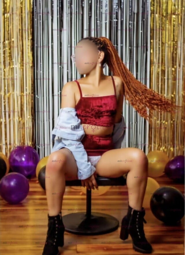 FOTOS DE SOY KAROL HERMOSA MORENA CON NALGAS GRANDES.