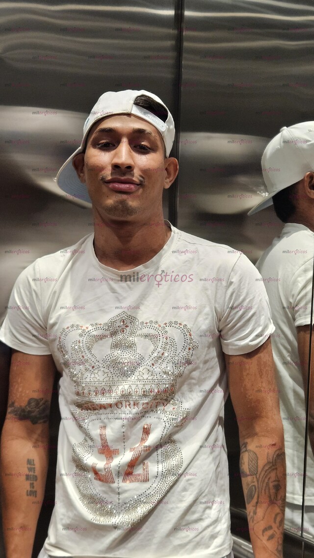 FOTOS DE HOLA BUENAS VENEZOLANO LISTO PARA COMPLACERTE Y HACER DE DISFRUTES UN MOMENTO IN