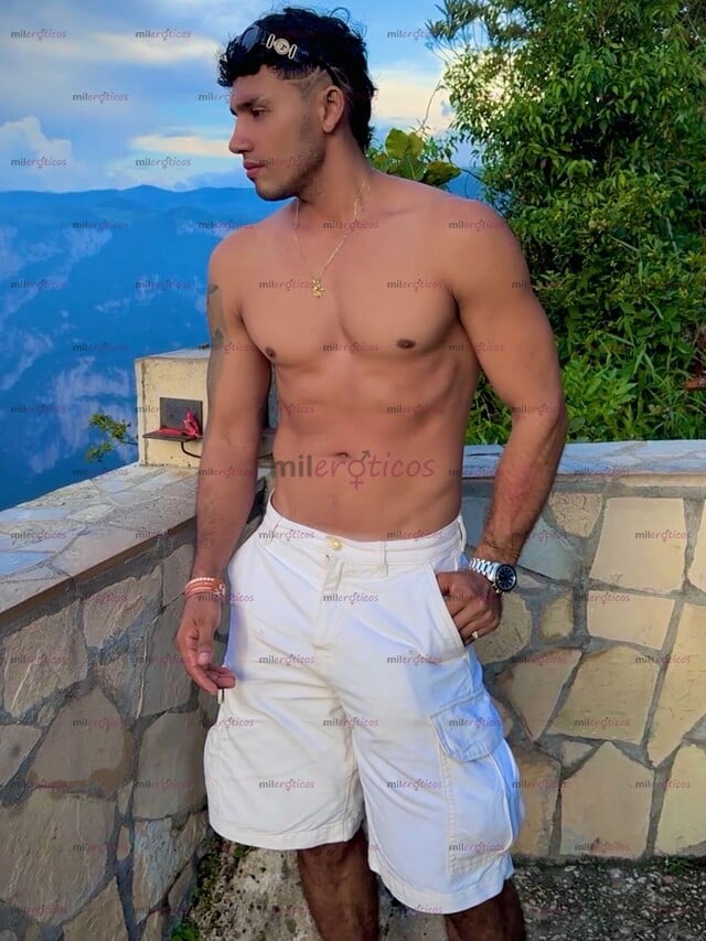 FOTOS DE MACHO SERIO EXCLUSIVO SOLO PARA PERSONAS SOLVENTES DE BUEN GUSTO SOY COLOMBIANO