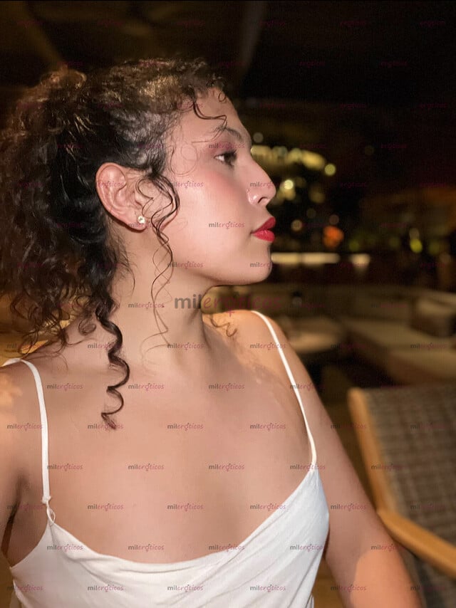 FOTOS DE HERMOSA MUJER TRANS QUE TE HARÁ PASAR EL MEJOR MOMENTO DE TU DÍA, NO BUSQUES MÁS