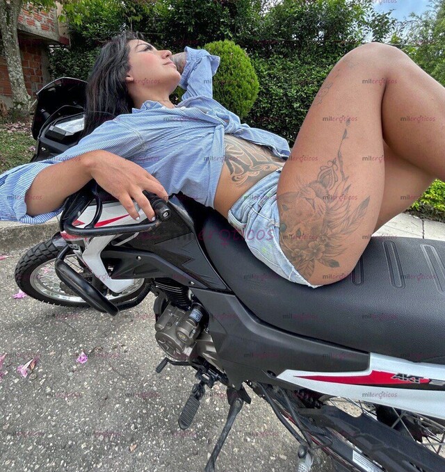 FOTOS DE MÍA NINFÓMANA, VEN PARA COMERNOS RICO Y DELICIOSO