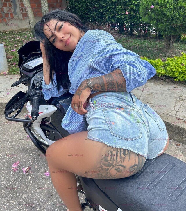 FOTOS DE MÍA NINFÓMANA, VEN PARA COMERNOS RICO Y DELICIOSO