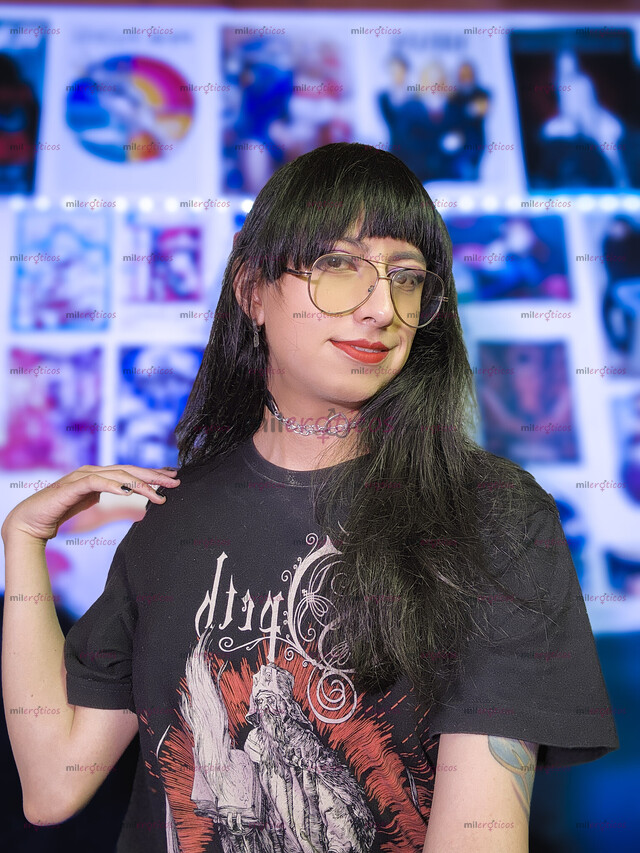 FOTOS DE TRANS PERVERTIDA DISPUESTA A SATISFACER TODAS TUS FANTASIAS