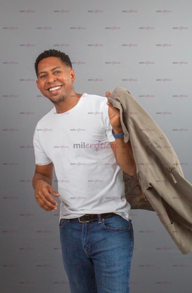 FOTOS DE MORENO CUBANO DISPUESTO A CUMPLIR TUS FANTASÍAS!!!!