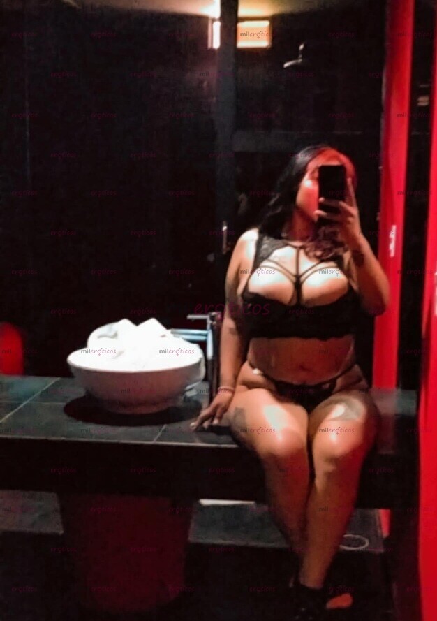 FOTOS DE HOLA SOY KENDRA, JOVENCITA DE 25 AÑOS TETONA, QUE LE ENCANTA EL ANAL