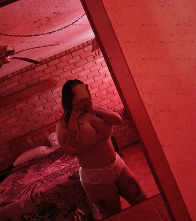 FOTOS DE HOLA SOY KENDRA, JOVENCITA DE 25 AÑOS TETONA, QUE LE ENCANTA EL ANAL