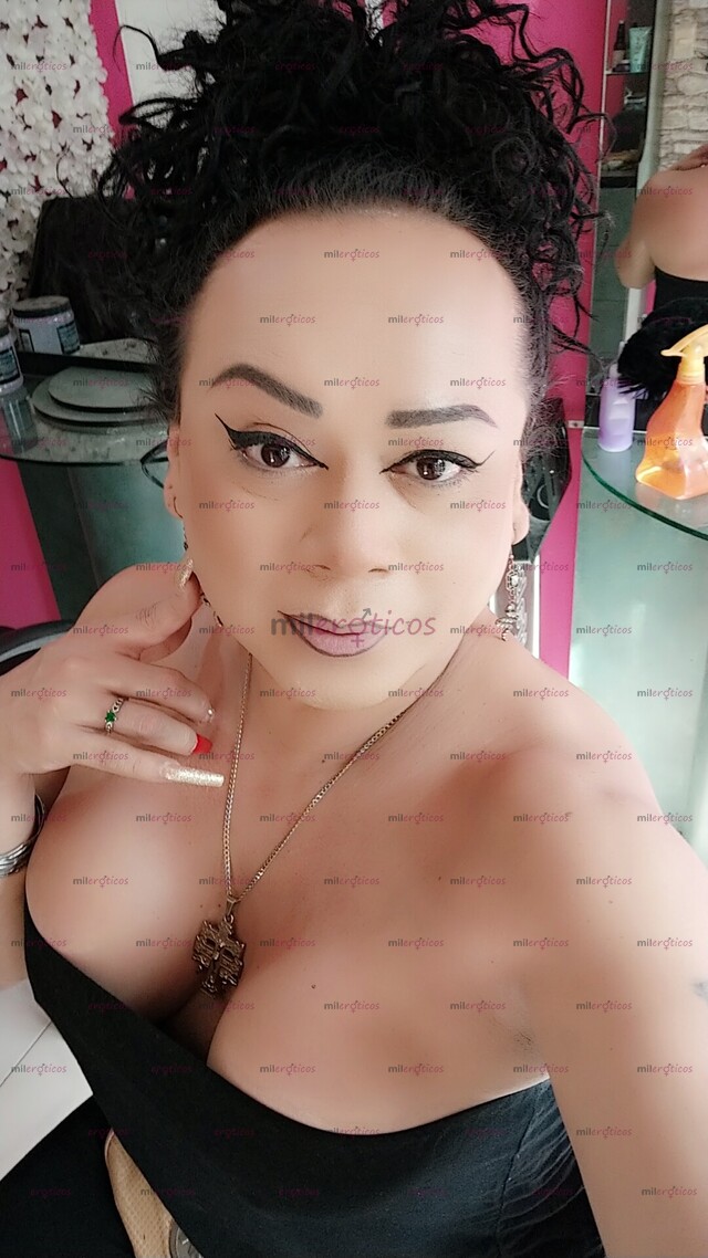 FOTOS DE SOY ANALY UNA CHICA TRANS DE VISITA ATIENDO EN MI LUGAR O EN HOTEL O MOTEL