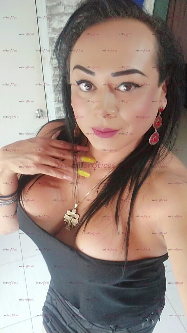 FOTOS DE SOY ANALY UNA CHICA TRANS DE VISITA ATIENDO EN MI LUGAR O EN HOTEL O MOTEL