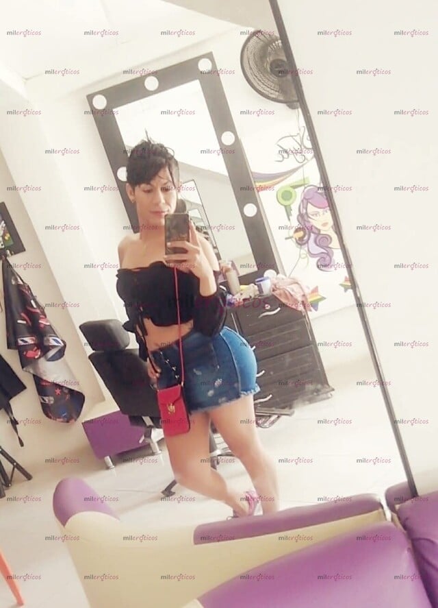 FOTOS DE EXCITANTE CHICA TRANS DESCOMPLICADA VERSÁTIL FEMENINA CACHONDA