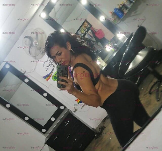 FOTOS DE EXCITANTE CHICA TRANS DESCOMPLICADA VERSÁTIL FEMENINA CACHONDA
