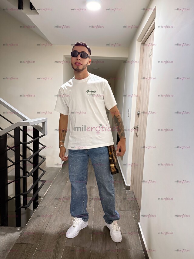 FOTOS DE HOLA SOY THIAGO ARRECHO COLOMBIANO LECHERO PARA TI