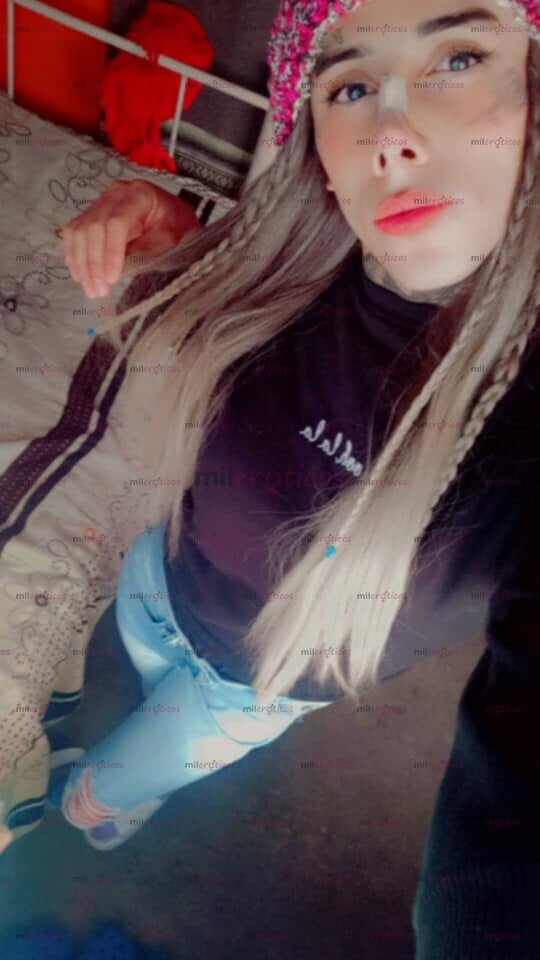 FOTOS DE DE REGRESO ESTÁ RICA Y DELICIOSA FLAKITA DOTADA Y COMELONA DE VERGA
