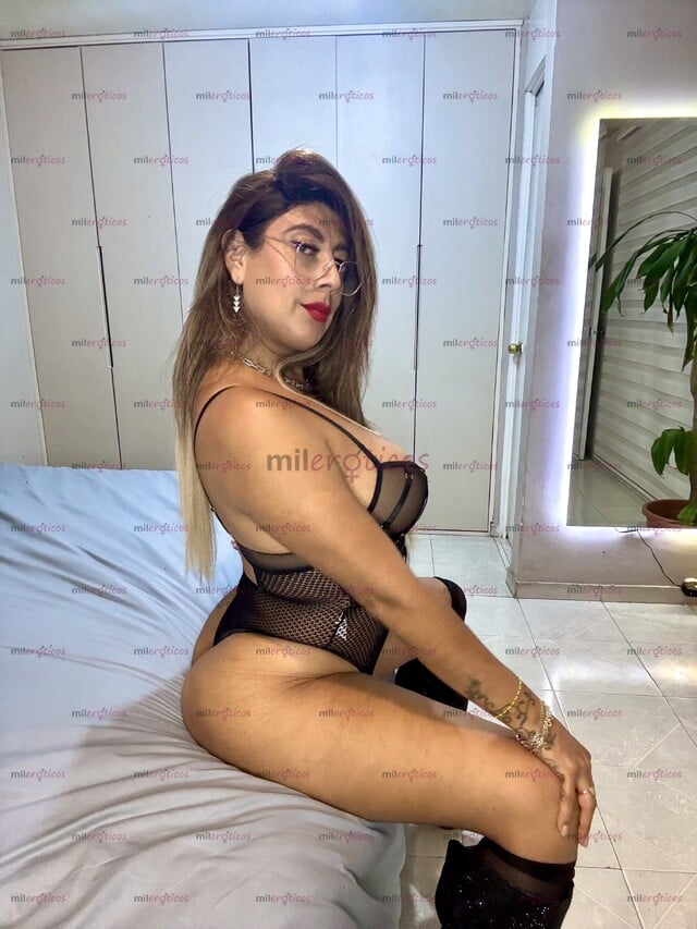 FOTOS DE LA MAS RICA Y MÁS COMPLACIENTE! CON LUGAR