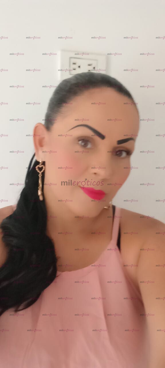 FOTOS DE ...MADURA...BELLA...NUEVA....EN LA CIUDAD DE CARTAGENA.......