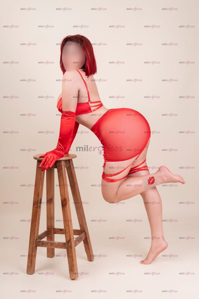 FOTOS DE GUAPÍSIMA Y NALGONA TAPATÍA DE BELLÍSIMOS OJOS VERDES