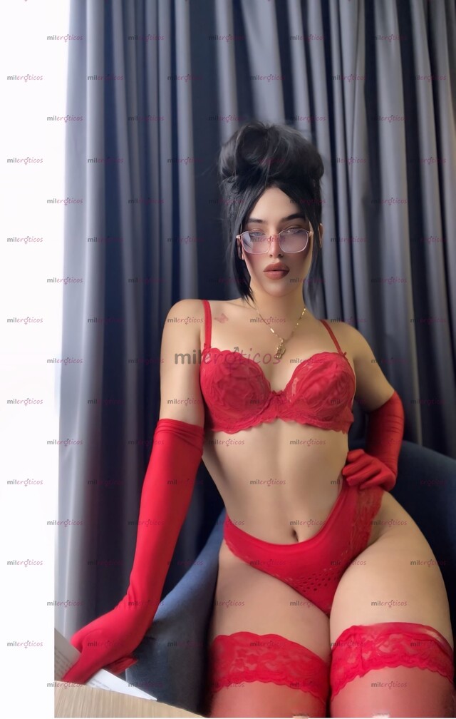 FOTOS DE CHICA HERMOSA Y CON CLASE LISTA PARA SATISFACER TUS DESEOS !!