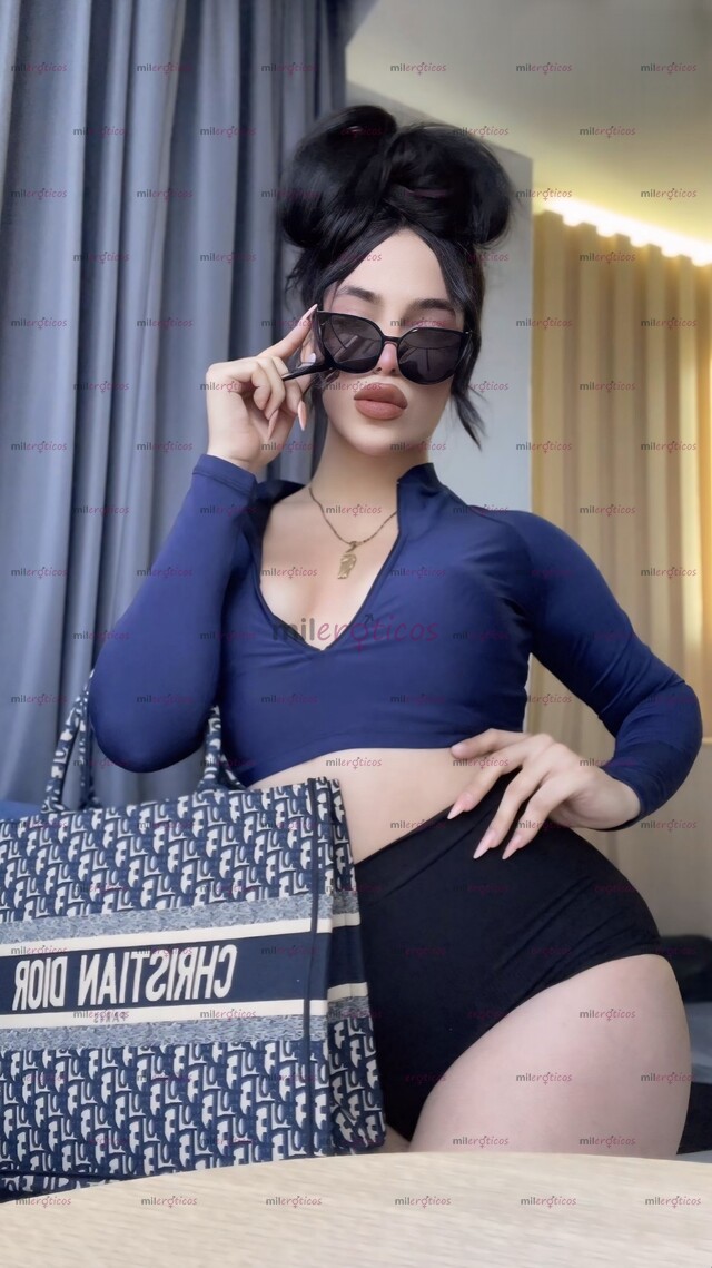 FOTOS DE CHICA HERMOSA Y CON CLASE LISTA PARA SATISFACER TUS DESEOS !!