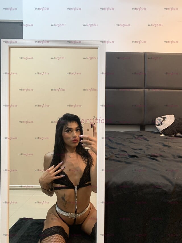 FOTOS DE MUÑEQUITA DE TODOS, JUGUETITO NADIE, SOY TODO LO QUE TÚ BUSCAS