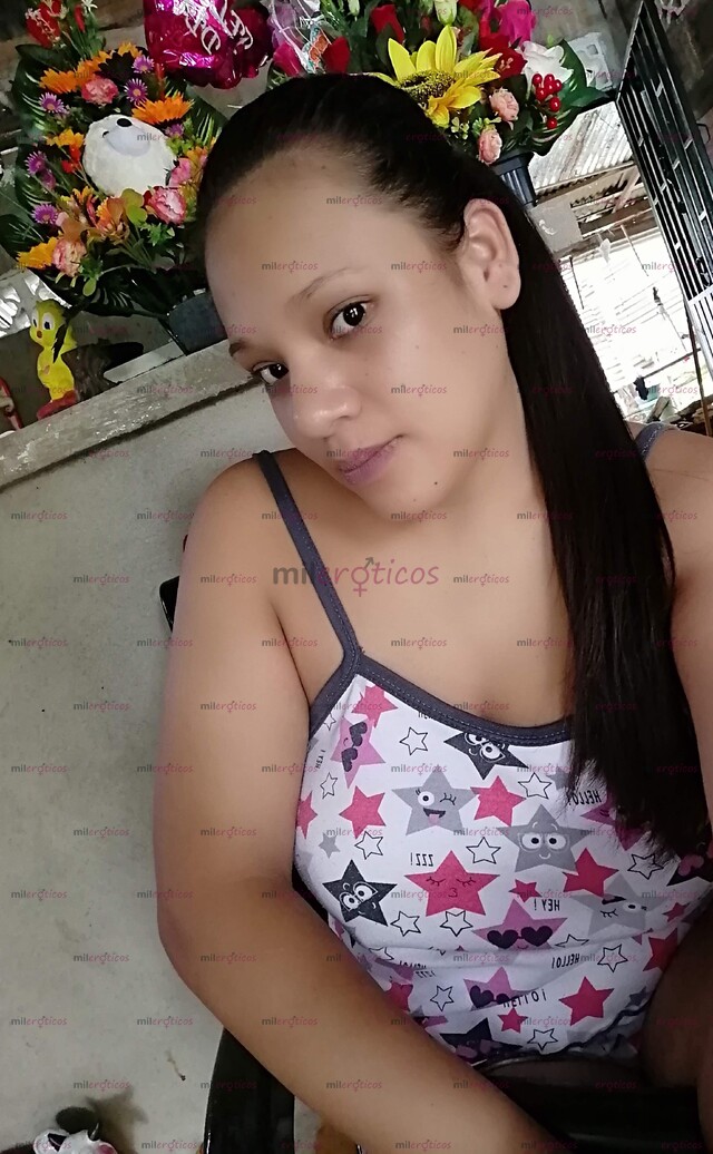 FOTOS DE MELISSA LINDA CHICA CON GANAS DE TENER UNA BUENA PENETRACIÓN ARDIENTE