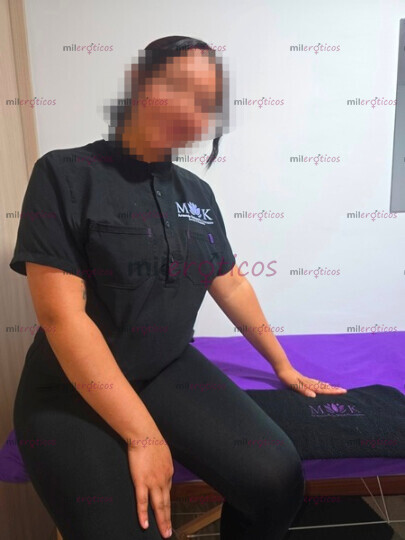 FOTOS DE SOY VANESA UNA JOVEN MASAJISTA PROFESIONAL CON ATENCION EN CHIA Y DOMICILIO