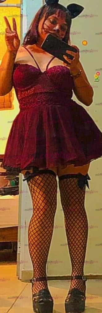 FOTOS DE PRECIOSA PETIT PREMIUM EN PLAYA, CALIENTE, CURIOSA Y MUY LIMPIA