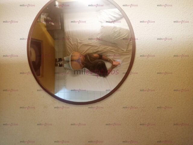 FOTOS DE HOLA CORAZÓN ME LLAMO DEVANNY FABIOLA UNA NIÑA TRANS GUAPA, JOVEN Y MUY CALIENTE