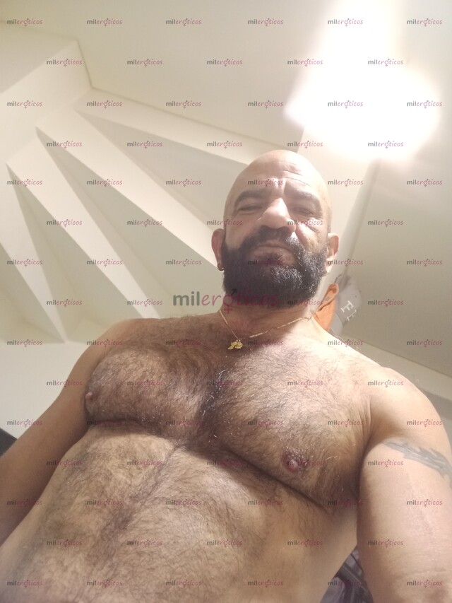 FOTOS DE MADURO, SERIO, MASCULINO, VIRIL Y VERGON