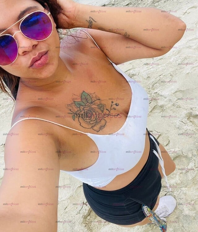FOTOS DE MORENITA CACHONDA AMIGABLE COQUETA ME GUSTA COMPLACER Y QUE ME COMPLASCAN