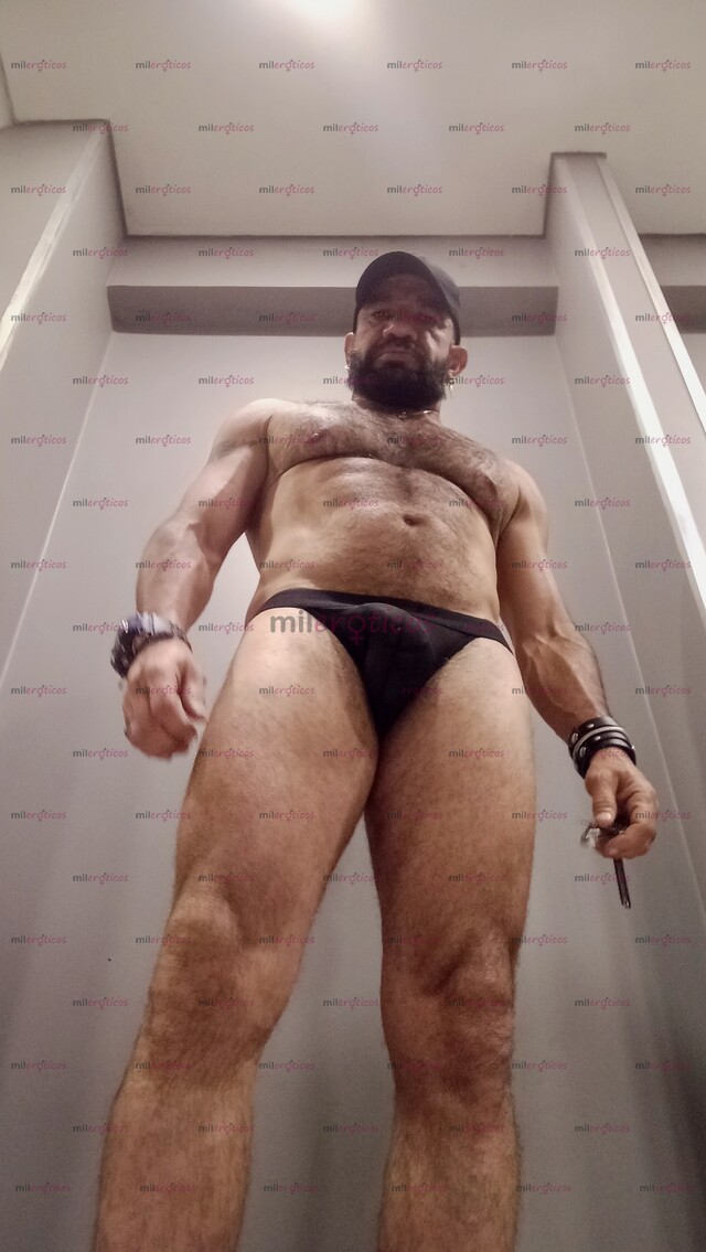 FOTOS DE MADURO, SERIO, MASCULINO, VIRIL Y VERGON