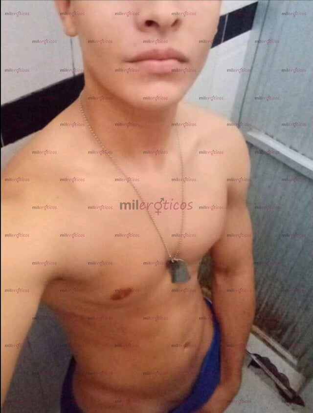 FOTOS DE JUAN, TU CHICO VIRTUAL JUGUETON Y COMPLACIENTE