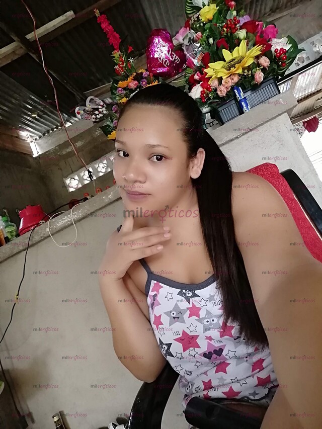 FOTOS DE MELISA RICA MORENA CON UN RICO Y JUGOSOS ATRIBUTOS PARA UN EXCELENTE ENCUENTRO