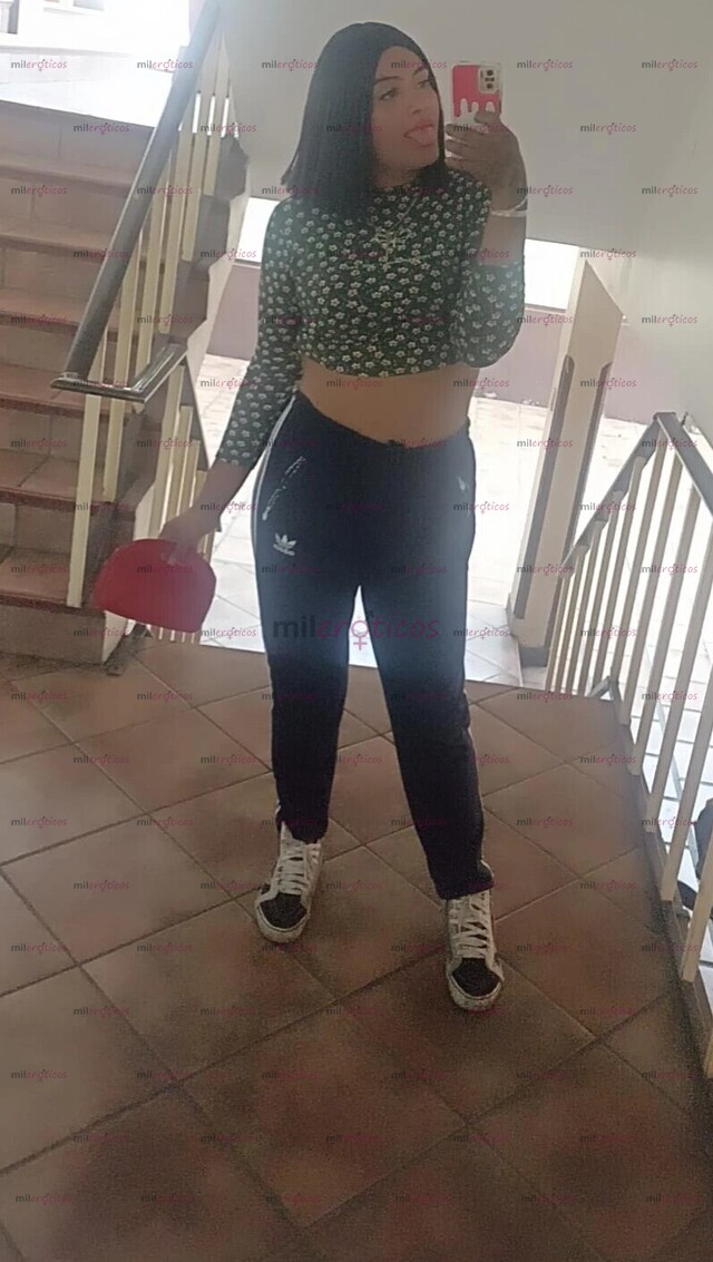 FOTOS DE SOY UNA CHICA MUY LINDA, AMABLE, EDUCADA, TRANQUILA Y SOBRE TODO MUUYY CALIENTE,