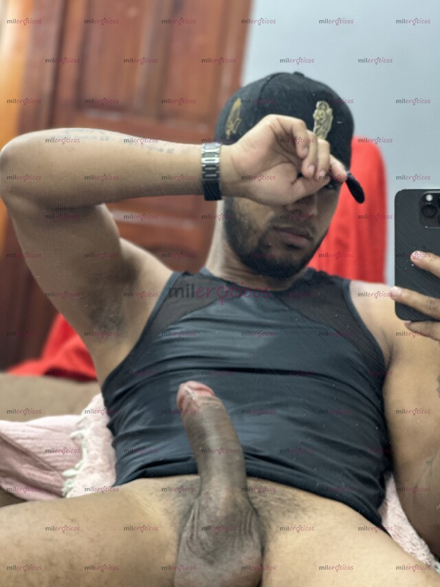 FOTOS DE (SOLO MUJERES)JOVEN 23 AÑOS CON VERGA GRANDE PARA SATISFACER SU DESEO SEXUAL!