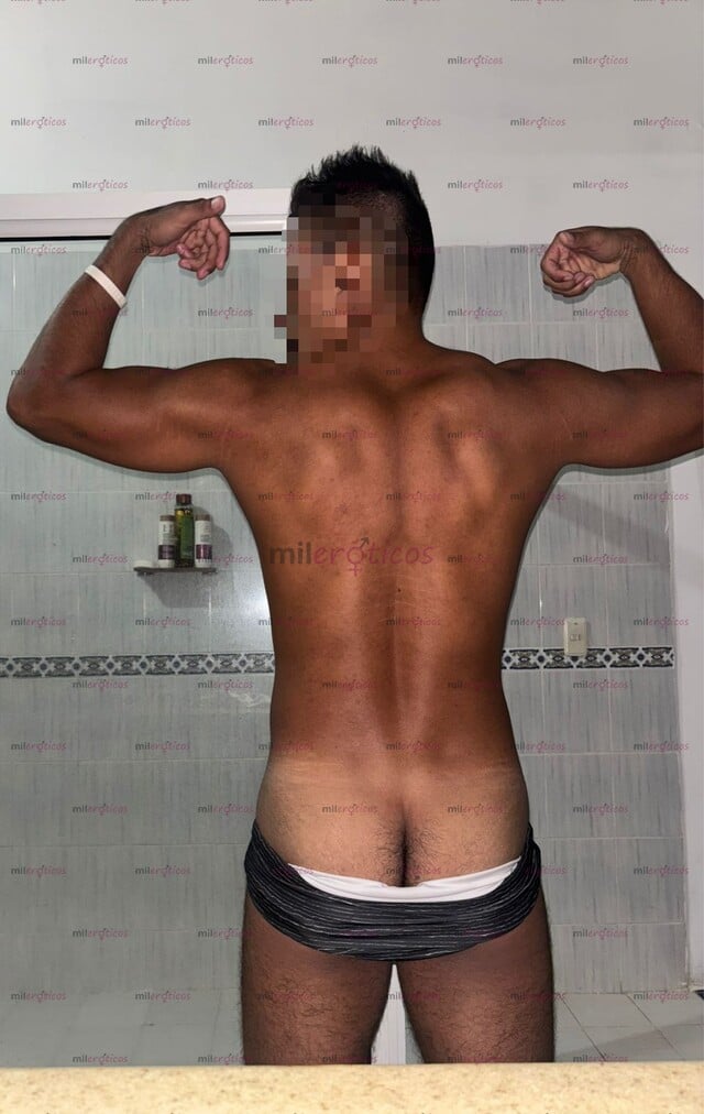 FOTOS DE JOVEN GIGOLÓ PAISA SOLO MUJERES Y PAREJAS