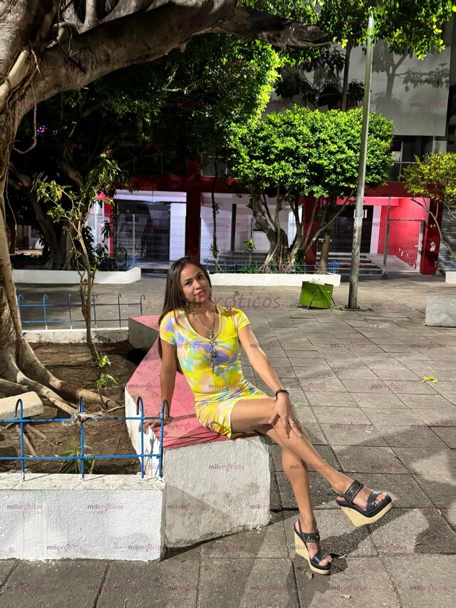 FOTOS DE SOLO UNAS HORAS AQUÍ HOLA ME LLAMO LAURA ESTOY PARA TI DISPONIBLE CON LUGAR