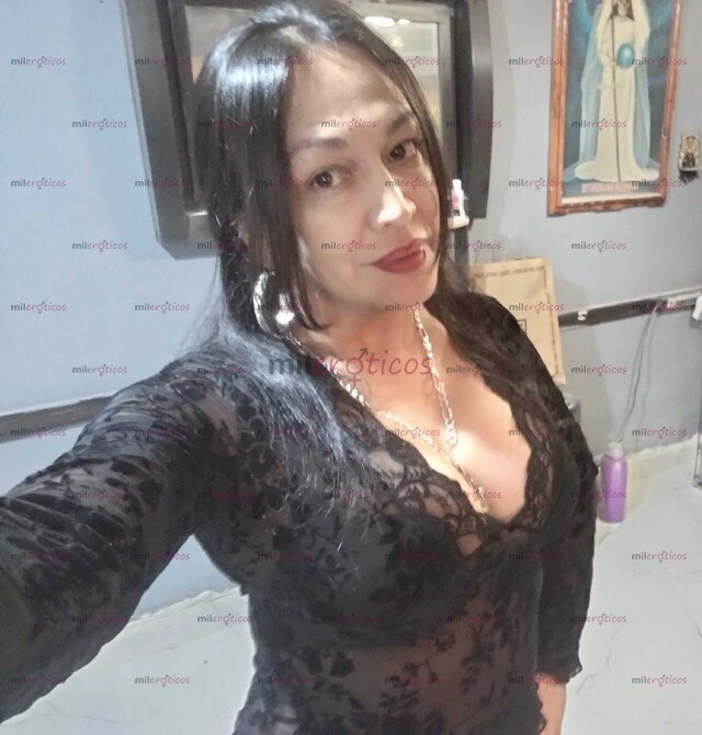 FOTOS DE EXAGERADAMENTE CUMPLIDORA Y MUY CALIENTE DE BUEN PENE TETAS Y CULO