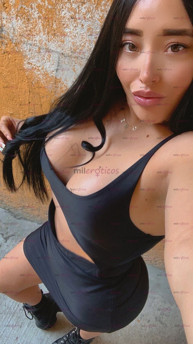 FOTOS DE POR QUE SOÑARME CUANDO PUEDES TENERME EN TU CAMA.