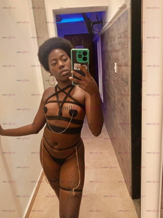 FOTOS DE MORENA RICA, TÚ DIOSA DE ÉBANO LISTA PARA COMPLACERTE