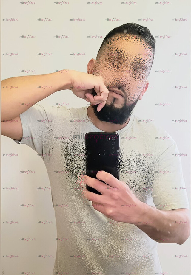 FOTOS DE GIGOLÓ HETERO VIP PARA DAMAS MADURAS O VETERANAS VOYEUR TRÍOS SEXO INTERRACIAL