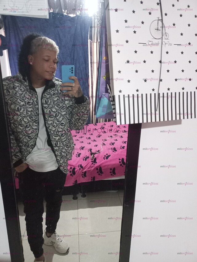 FOTOS DE HOLA ME LLAMO JONATHAN TENGO 24 AÑOS Y SOY VENEZOLANO