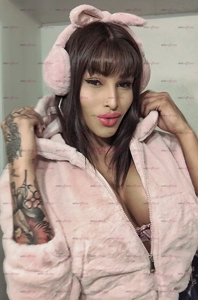 FOTOS DE VIDEO CALLS, PRE RECORDED AND PERSONALIZED VIDEOS, PACKAGE SALES, TRANS WOMAN